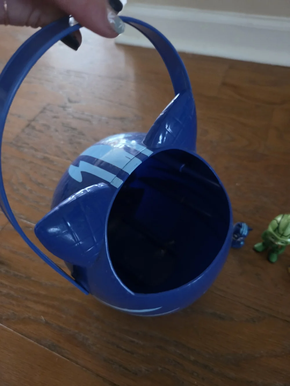 Catboy Carry Case Bucket and PJ Mask Toy Figures